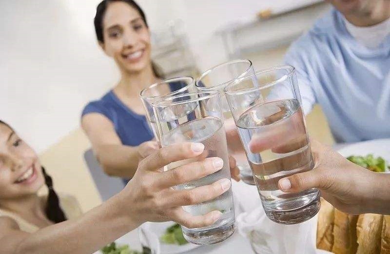 國(guó)林開(kāi)水器設(shè)備讓您喝上健康水