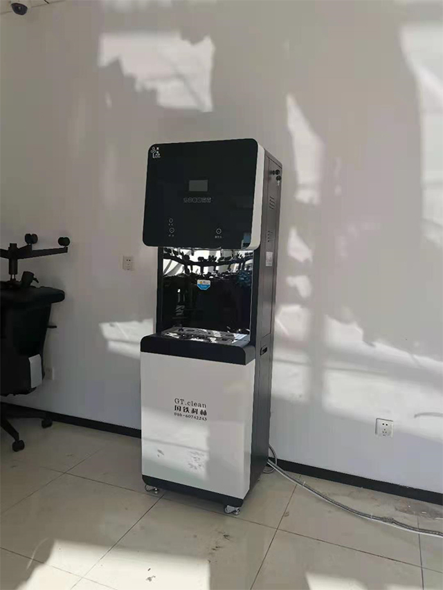 國林小知識：開水器和直飲機有什么區(qū)別？